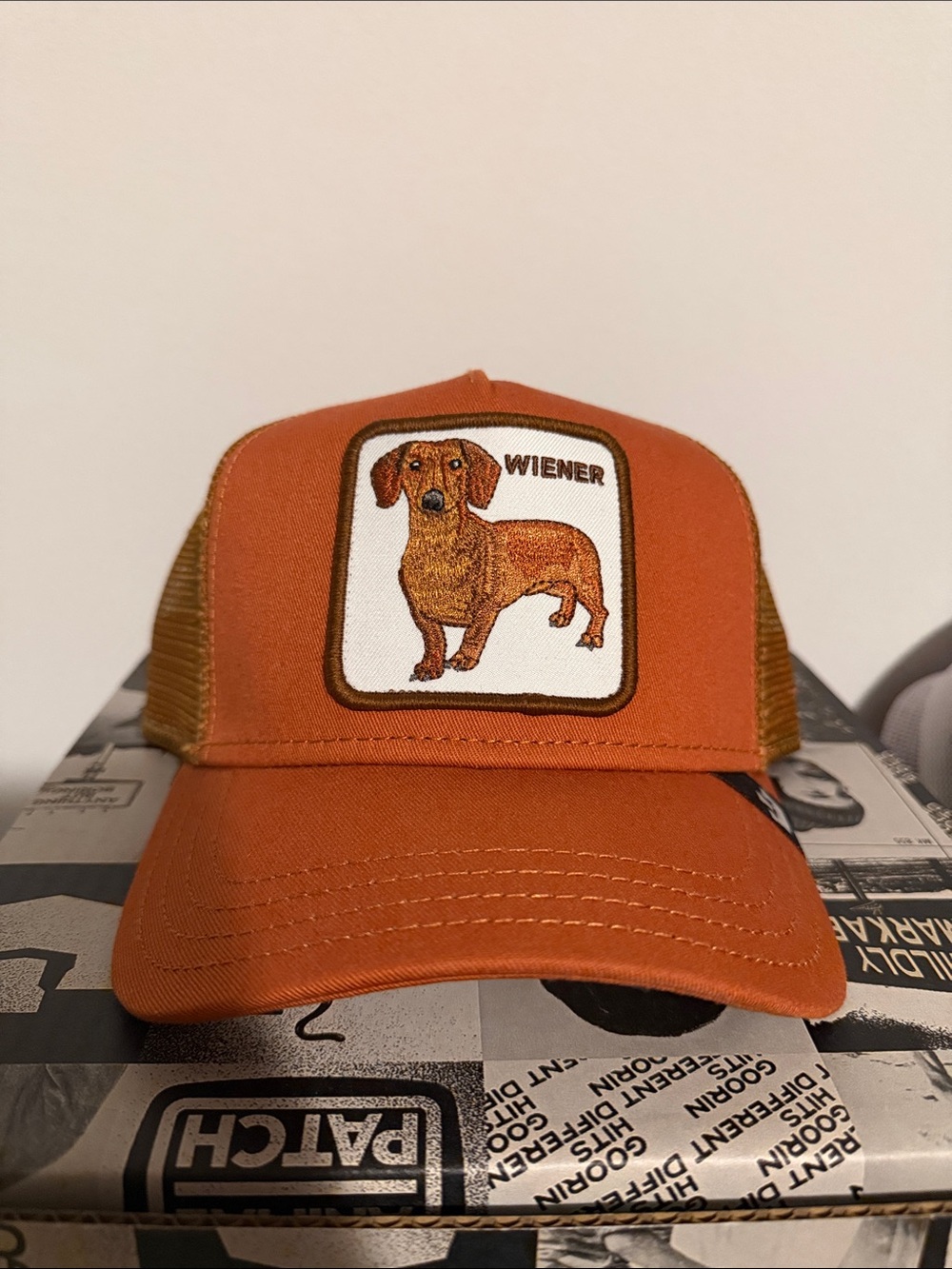 GOORIN TRUCKER WEINER DOG